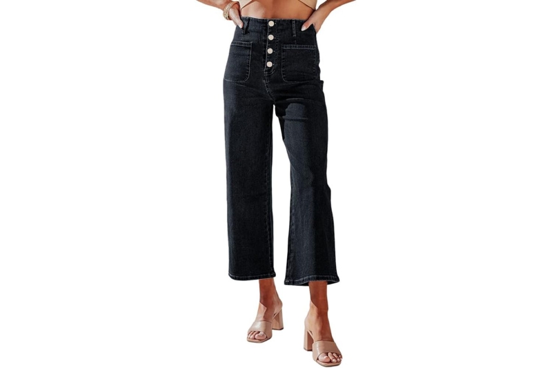 Amazon shoppers are wearing Sidefeel’s number one best-selling High-Waisted Jeans through fall because they’re soft like sweatpants, are super stretchy, and are on sale starting at just $28 right now.