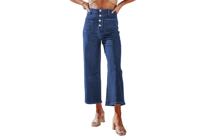 Amazon shoppers are wearing Sidefeel’s number one best-selling High-Waisted Jeans through fall because they’re soft like sweatpants, are super stretchy, and are on sale starting at just $28 right now.