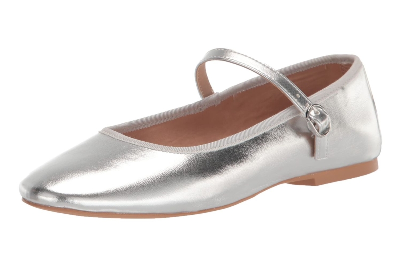 Ballet flats are trending on Amazon right now, and I found 10 styles worth shopping, starting at $26. Find stylish, comfortable ballet flats from Sam Edelman, Coach, Cole Haan, and more that you can wear now and in the fall.