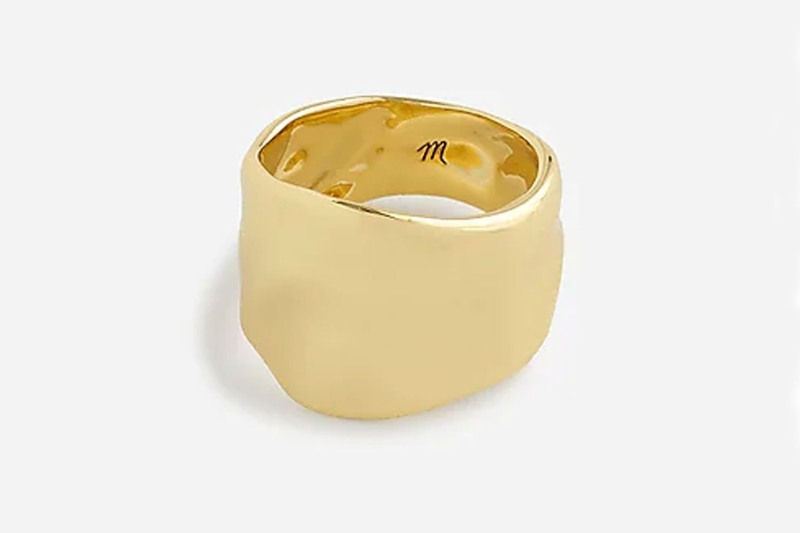 So many celebs, like Selena Gomez, Michelle Obama, and Hailey Bieber are fans of Jenny Bird, the jewelry brand behind my go-to rings that always get my endless compliments. are also fans of the jewelry brand. Shop my favorite Jenny Bird rings, all below $150.