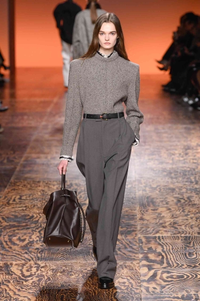 The memo coming from the fall/winter 2024 runways is all about putting a spin on fall accessory staples. As fall fashion quickly approaches, take a look at some of the accessory trends worth trying this season.