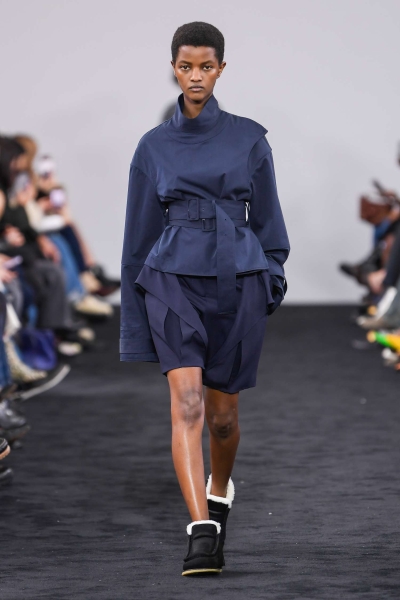 The memo coming from the fall/winter 2024 runways is all about putting a spin on fall accessory staples. As fall fashion quickly approaches, take a look at some of the accessory trends worth trying this season.