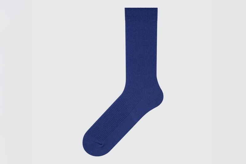 According to a shopping editor, the best winter socks for loafers are just $2 on Amazon. Shop socks and leg warmers from brands including Loritta and Free People.