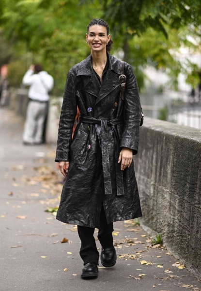 Edgy, practical, and easy to style, the leather trench coat is a fashion staple like no other. Before you style your own, here are 10 ideas to wear your leather trench coat this season.