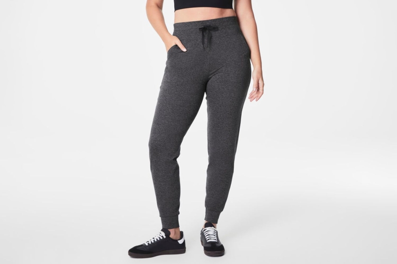 Spanx is offering 30 percent off during Black Friday 2024. Shop 17 of the best deals, including Oprah’s favorite jacket and pants, the softest bras, butt-lifting leggings, and more, starting at $17.