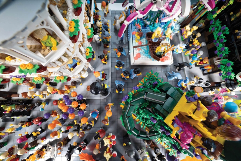 What Can You Create With 250,000 LEGOs? Ask Warren Elsmore