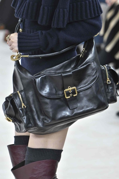 Don’t discount the importance of rethinking your handbag collection this winter. Take a look at five winter handbag trends worth taking note of this season.