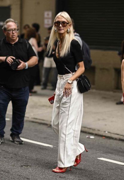 Not sure what shoes to wear with wide-leg pants? We did the outfit research for you and found the best types of shoes to wear with the trending silhouette, here.