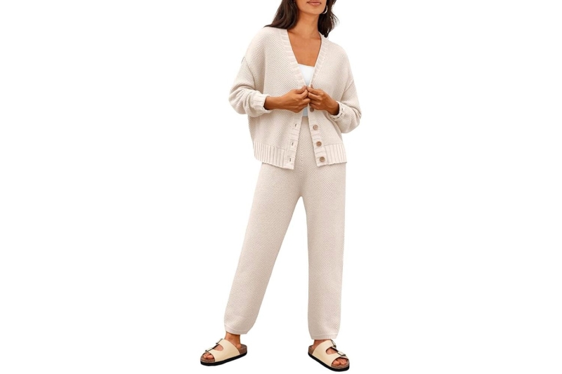 Cozy loungewear sets are on sale at Amazon for up to 44 percent off. Shop the 10 best matching lounge set deals, including duos with crewneck sweaters, mock-neck pullovers, and cardigans, as well as wide-leg pants and joggers, starting at just $33.