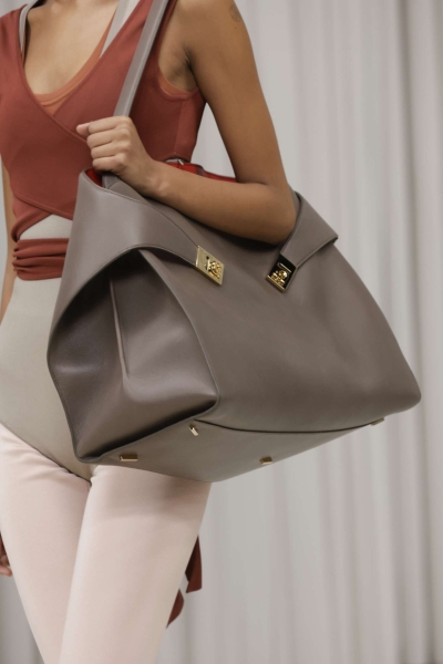 Major handbag trends that rose in 2024 are pouring over into 2025. Before you restock your handbag collection, review our top picks for 2025 handbag trends below.