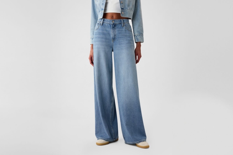 Sweatpant jeans from brands like Rag & Bone and Gap have been taking the internet by storm. They're selling out everywhere, but I found styles still in stock from Spanx, Good American, and more so you can try one of 2025’s biggest denim trends.