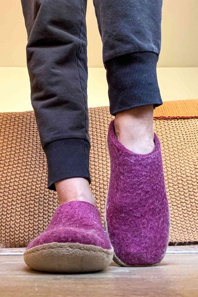 Twenty pairs and four weeks of testing later, the InStyle team found the 10 best slippers of the season. By evaluating their comfort, ease, and warmth, we found the ones to elevate your at-home experience, whether you’re lounging or cleaning.