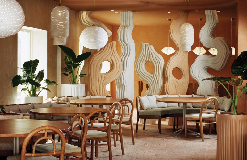 Sculptural Columns Set The Scene For This Coastal Restaurant