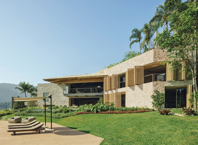 Studio Arthur Casas Updates A Modernist Home In Brazil