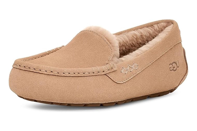 Ugg and Koolaburra by Ugg dropped up-to-55-percent-off deals on boots, slippers, and clogs. Shop comfortable shoes including editor-loved ankle booties and stylish slip-ons, starting at $45.