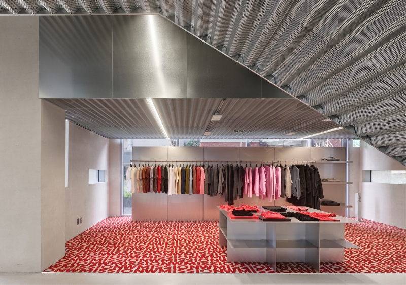 6 Global Showrooms Embracing The Shades Of Spring