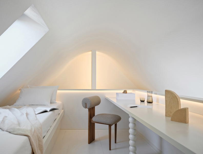 How Jan Žaloudek Builds A Peaceful Sanctuary In Czech Republic