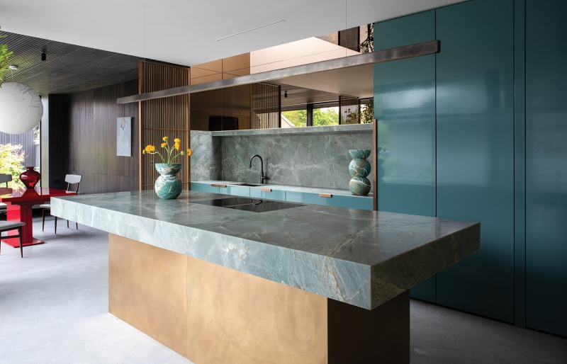 Reflective Surfaces Add Intrigue To A Fashionable Dublin Home