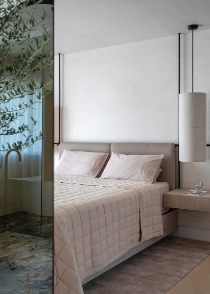 Reflective Surfaces Add Intrigue To A Fashionable Dublin Home
