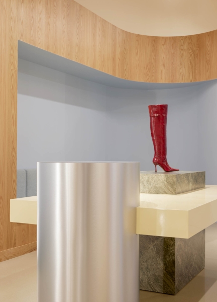 Steve Madden’s Flagship Gets a Sculptural Makeover