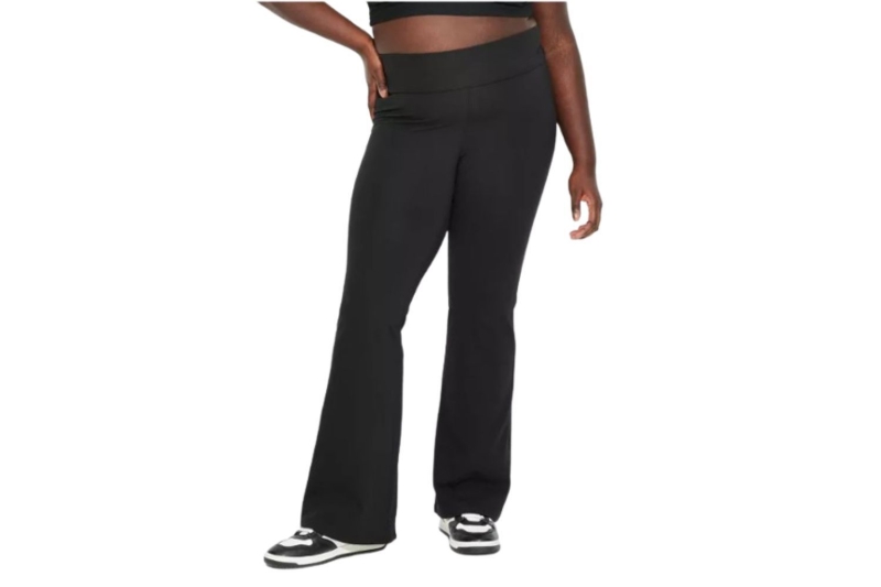 Looking for the best plus-size leggings that work with your busy life? Our fashion experts found the 10 best pairs for working out and working. These leggings from Amazon, Athleta, and other trusted brands have pockets, aren’t see-through, stay up, and don’t chafe.